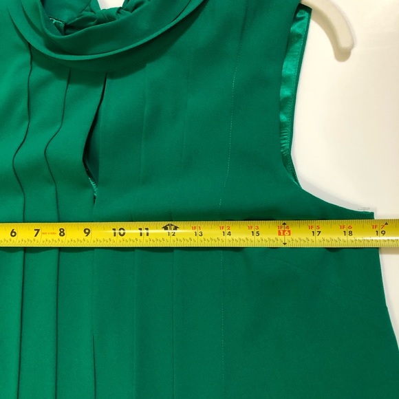 Badgley Mishka Mark & James Emerald Green Pleated Chiffon Trapeze Dress Size 6 - Picture 12 of 12